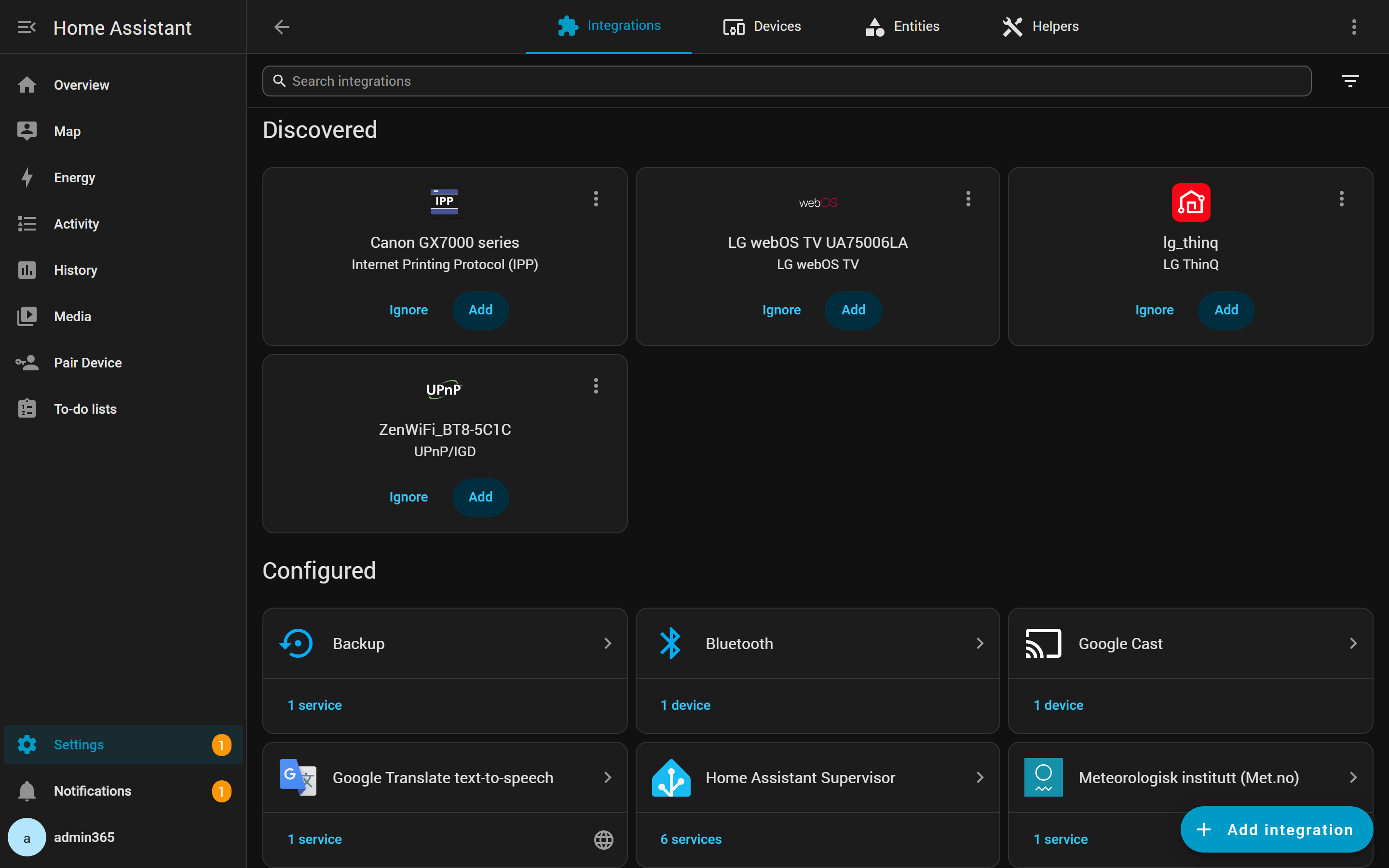 Settings → Devices & Services din HA cu lista Discovered (TV LG, imprimantă Canon, router ASUS, LG ThinQ)